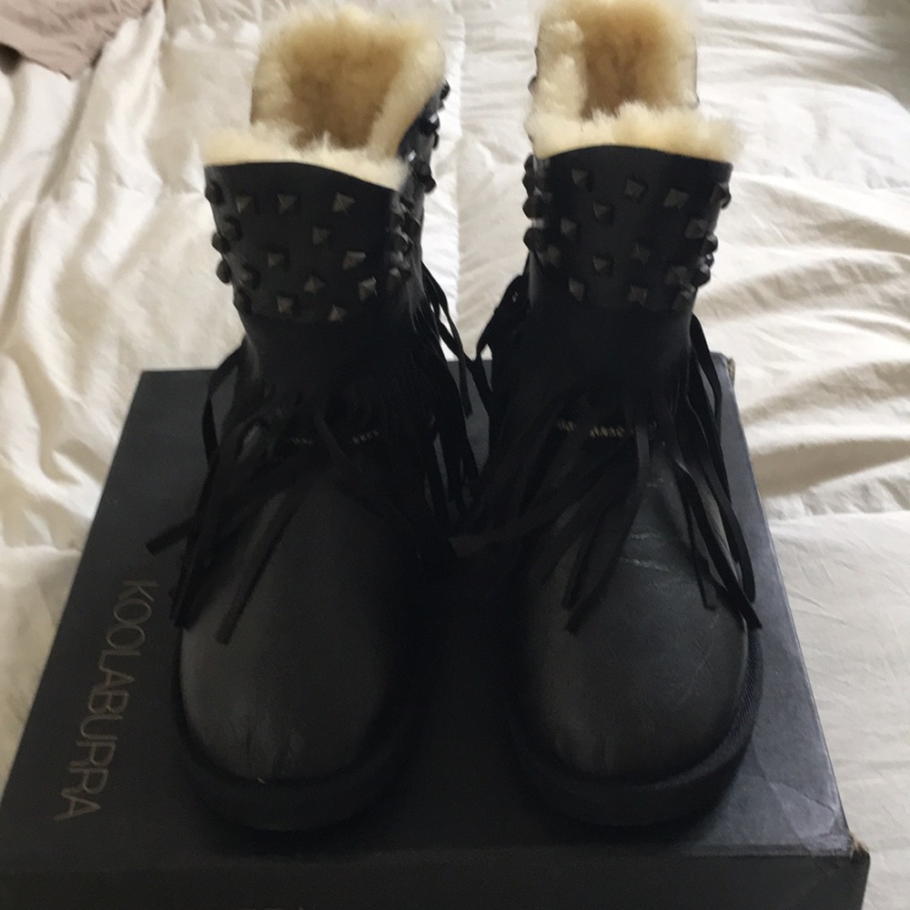 Kookaburra Real fur Black Boots Size 8